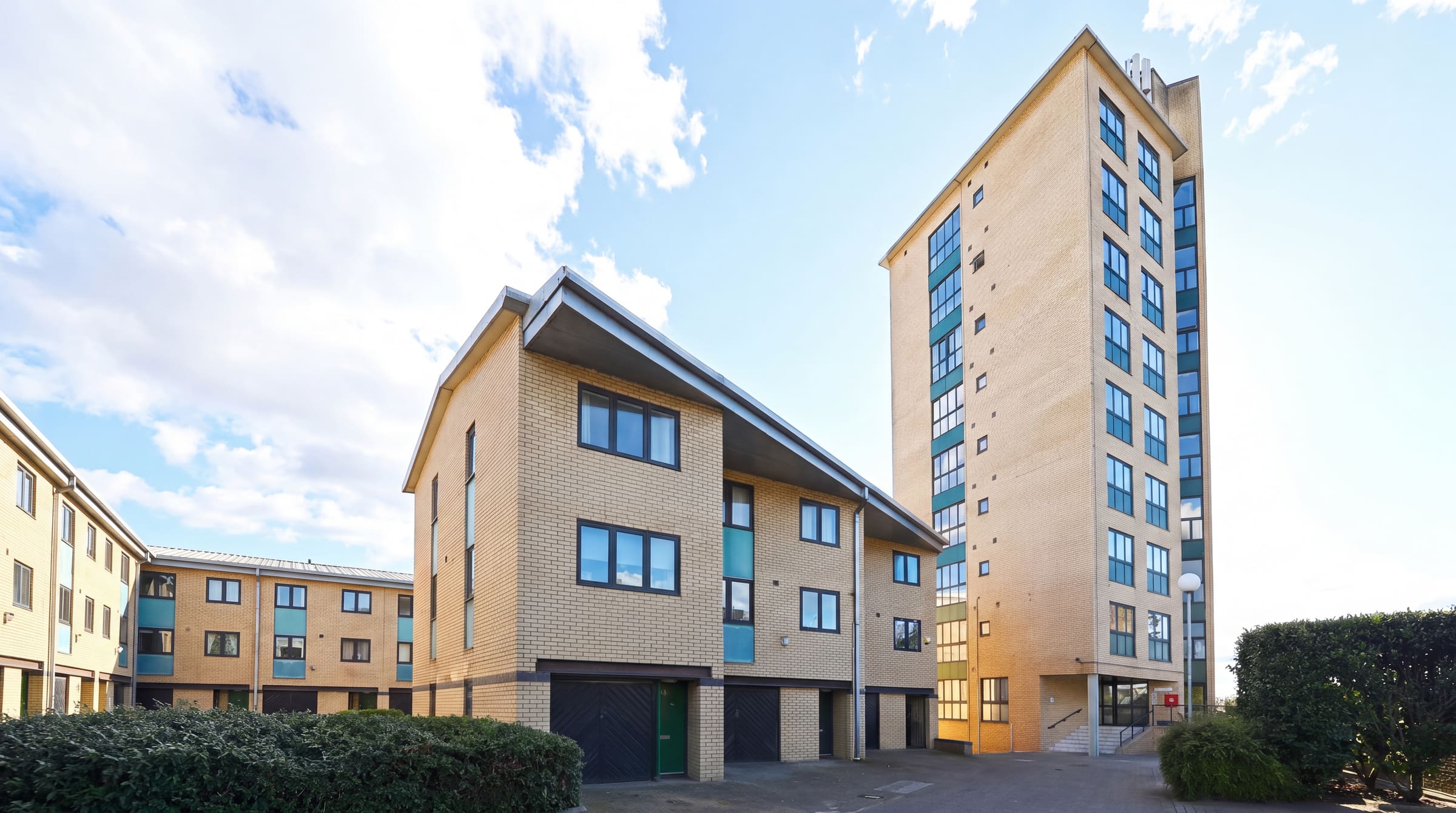Residential tower block in Greenwich served by a single passenger lift